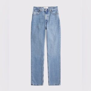 Abercrombie & Fitch Ultra High Rise 90s Straight Leg Jeans